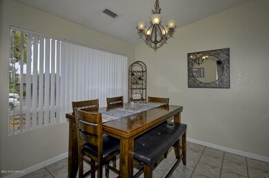 _D2X8973-Dining Room-MLS-