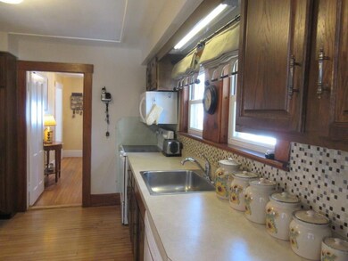 160 Lincoln Ave, Gardiner, ME 04345 - photo 6