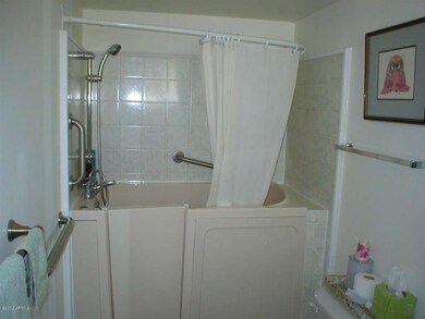 6658 E Adobe St, Mesa, AZ 85205 - photo 4