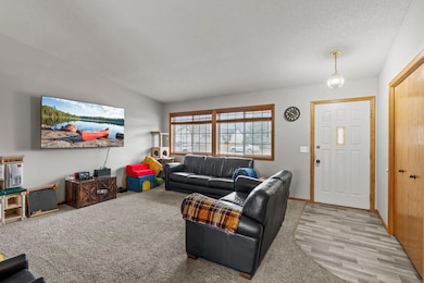 504 S Maple St, Belle Plaine, MN 56011 - photo 6