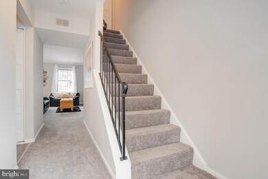 2246 Dawn Ln, Temple Hills, MD 20748 - photo 3