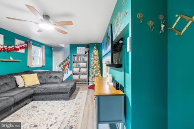 3048 Edgewood Ave, Parkville, MD 21234 - photo 6