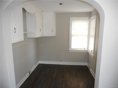 Bonus room off kitchen