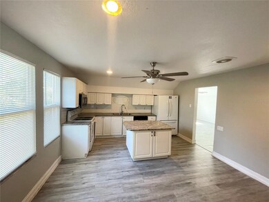2004 2nd Ave E unit 3, Bradenton, FL 34208 - photo 4