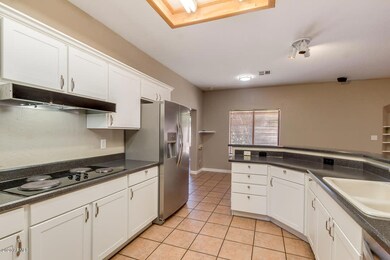 Listing_405561_Photo_2