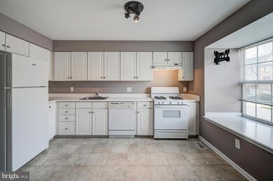 9507 Georgian Way, Owings Mills, MD 21117 - photo 5