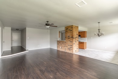 7119 Shady Arbor Ln, Houston, TX 77040 - photo 3