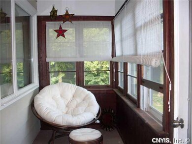 Porch - Enclosed super spot for the morning coffee