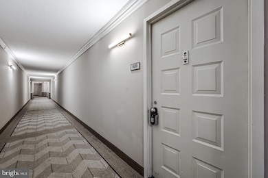 The Rotonda unit 620, McLean, VA 22102 - photo 3