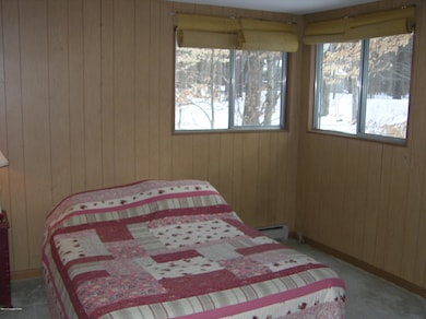 2429 Overlook Ln, Pocono Pines, PA 18350 - photo 7