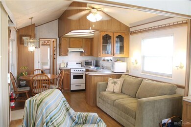 600 W Farm To Market 495 unit 33, San Juan, TX 78589 - photo 3