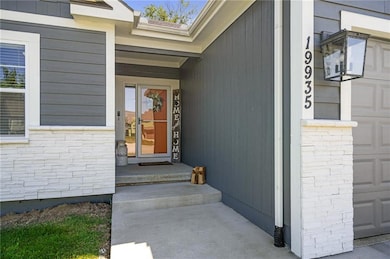 19935 W 221st St, Spring Hill, KS 66083 - photo 4