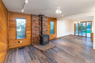 20950 King David Ave, Bend, OR 97702 - photo 7