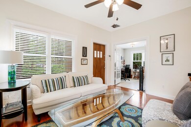 812 Upland Rd West Palm Beach-large-004-