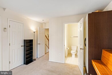 15613 John Diskin Cir, Woodbridge, VA 22191 - photo 5