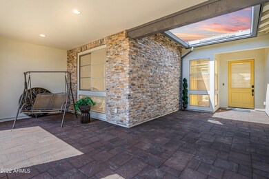 Crescent Way-6