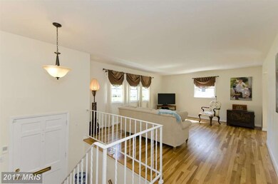 9539 Barkwood Ct, Fairfax, VA 22032 - photo 5