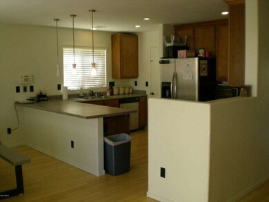 VERY SPACIOUS KITCHEN/BREAKFAST BAR
