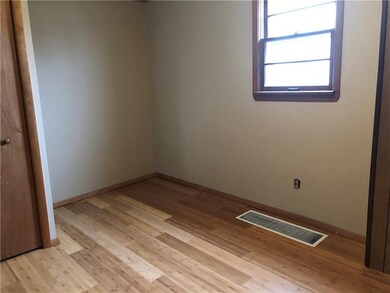 83 Juniper St, Homer City, PA 15748 - photo 6