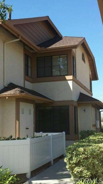 Town house style with no one above or below.