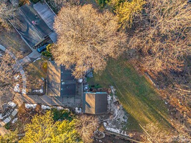 889 Wickfield Ct, Ann Arbor, MI 48105 - photo 2