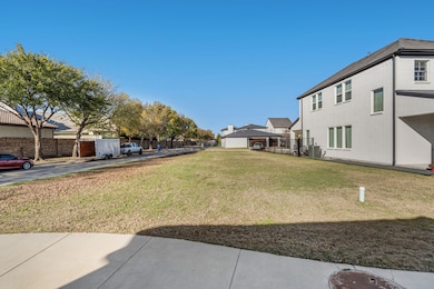 225 Magnolia Ln, Westworth Village, TX 76114 - photo 3