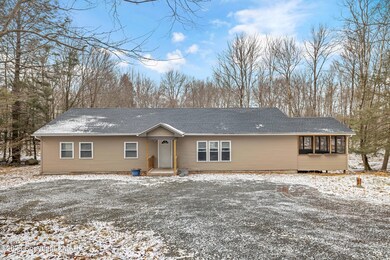 262 Lookout Point Rd, Canadensis, PA 18325 - photo 3