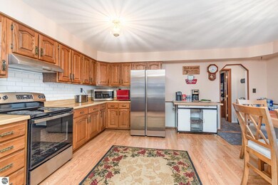 2325 Royal Ln, Hale, MI 48739 - photo 5