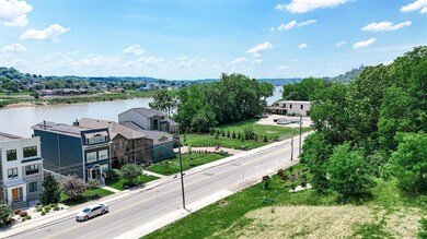 1922 Riverside Dr, Cincinnati, OH 45202 - photo 3