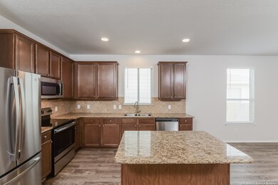 24215 Hazel Alder, San Antonio, TX 78207 - photo 5