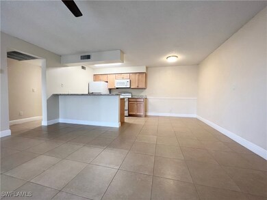 5315 Summerlin Rd unit 1515, Fort Myers, FL 33919 - photo 2