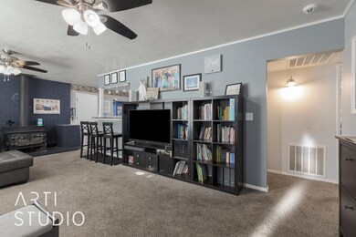 2746 Crestview Dr - Cox (7 of 42)