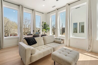 Sunroom / solarium featuring visible vents
