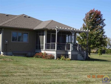 7722 SW 17th St, Topeka, KS 66615 - photo 4