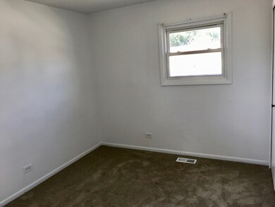 18951 Cedar Ave, Country Club Hills, IL 60478 - photo 4