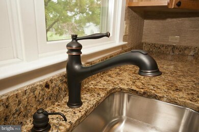 1815 Palo Cir, Halethorpe, MD 21227 - photo 6