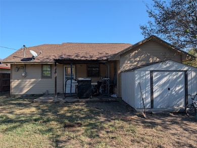 101 Colt Cir, Mabank, TX 75156 - photo 4