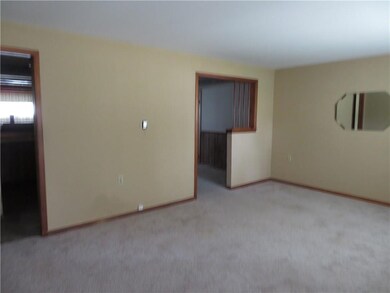 1944 Chandler Ln, Columbus, IN 47203 - photo 2