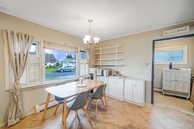 18 Chickadee Ln, Levittown, NY 11756 - photo 6