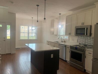 52 Kodiak Ln unit 52, Milford, MA 01757 - photo 2