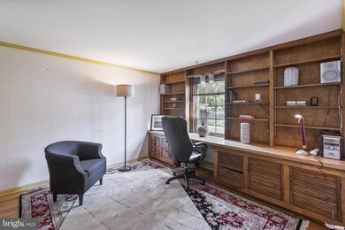 712 Maple Leaf Ln, Moorestown, NJ 08057 - photo 5