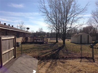 2010 S 12th St, Rogers, AR 72758 - photo 3