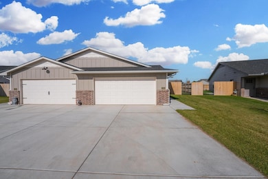 12829 W Cowboy St, Wichita, KS 67235 - photo 2