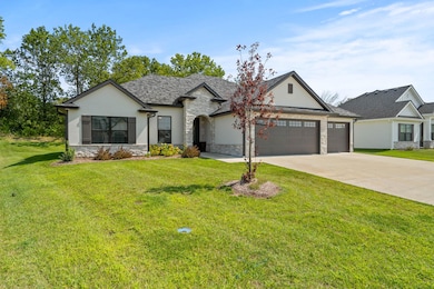 1112 Shore Acres Loop
