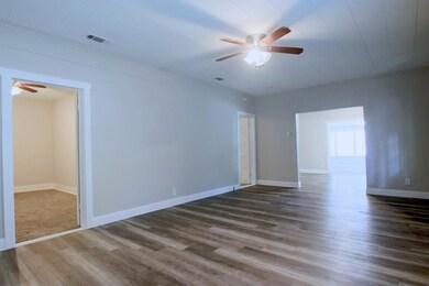 609 E 11th St, Bonham, TX 75418 - photo 6