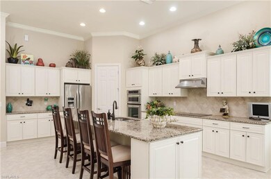 Fantastic Kitchen - lots of natural light