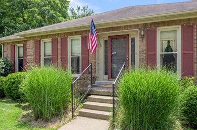 4313 Gum Tree Ln, Lexington, KY 40513 - photo 4