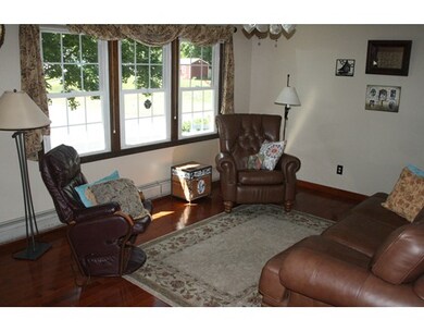 54 Campbell Dr, Easthampton, MA 01027 - photo 3