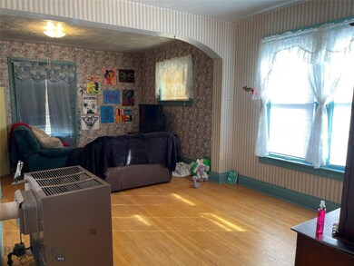 Unit 1 Living Room 
Main Floor