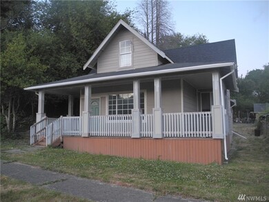 1143 Water St, Raymond, WA 98577 - photo 2